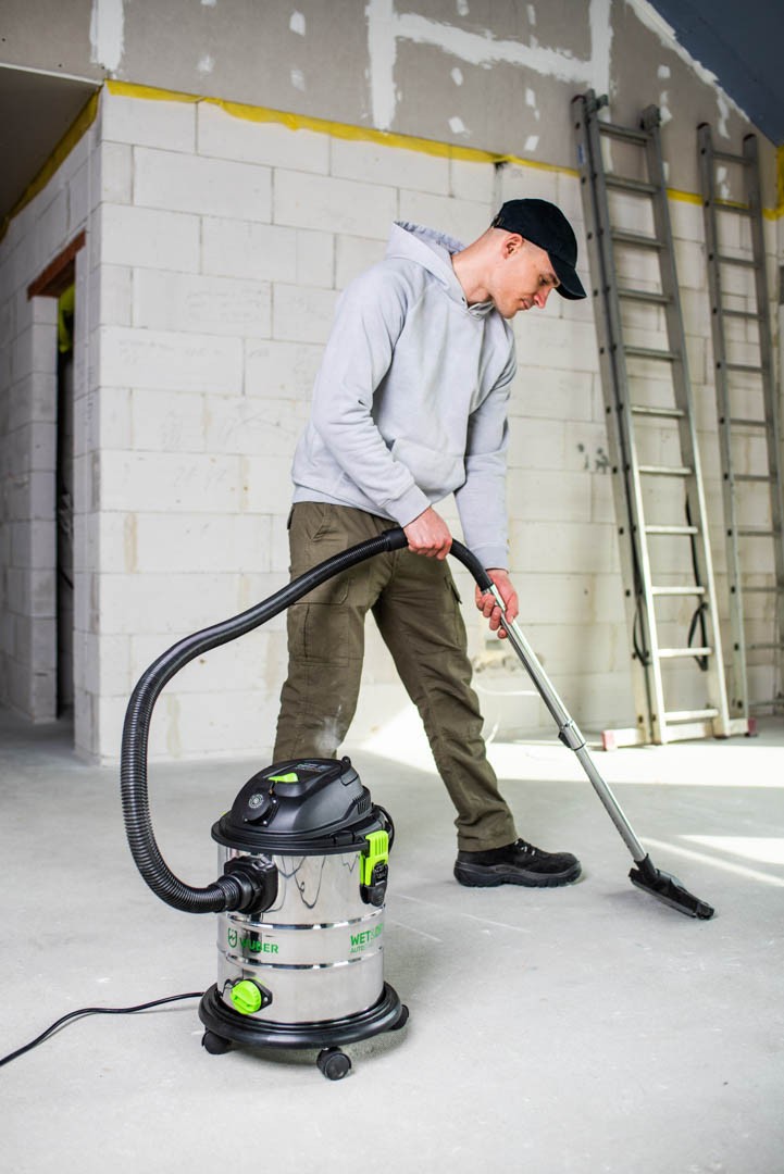 Aspirateur industriel eau poussière Wuber 20 L